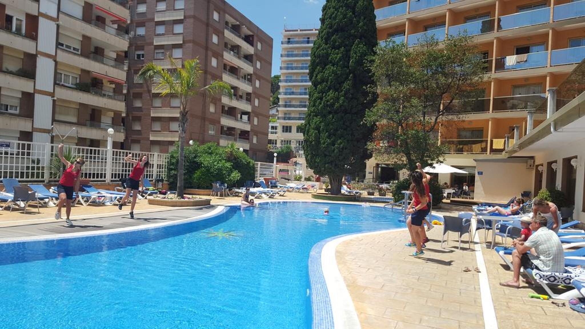 Hotel Bon Repos Calella Exteriör bild
