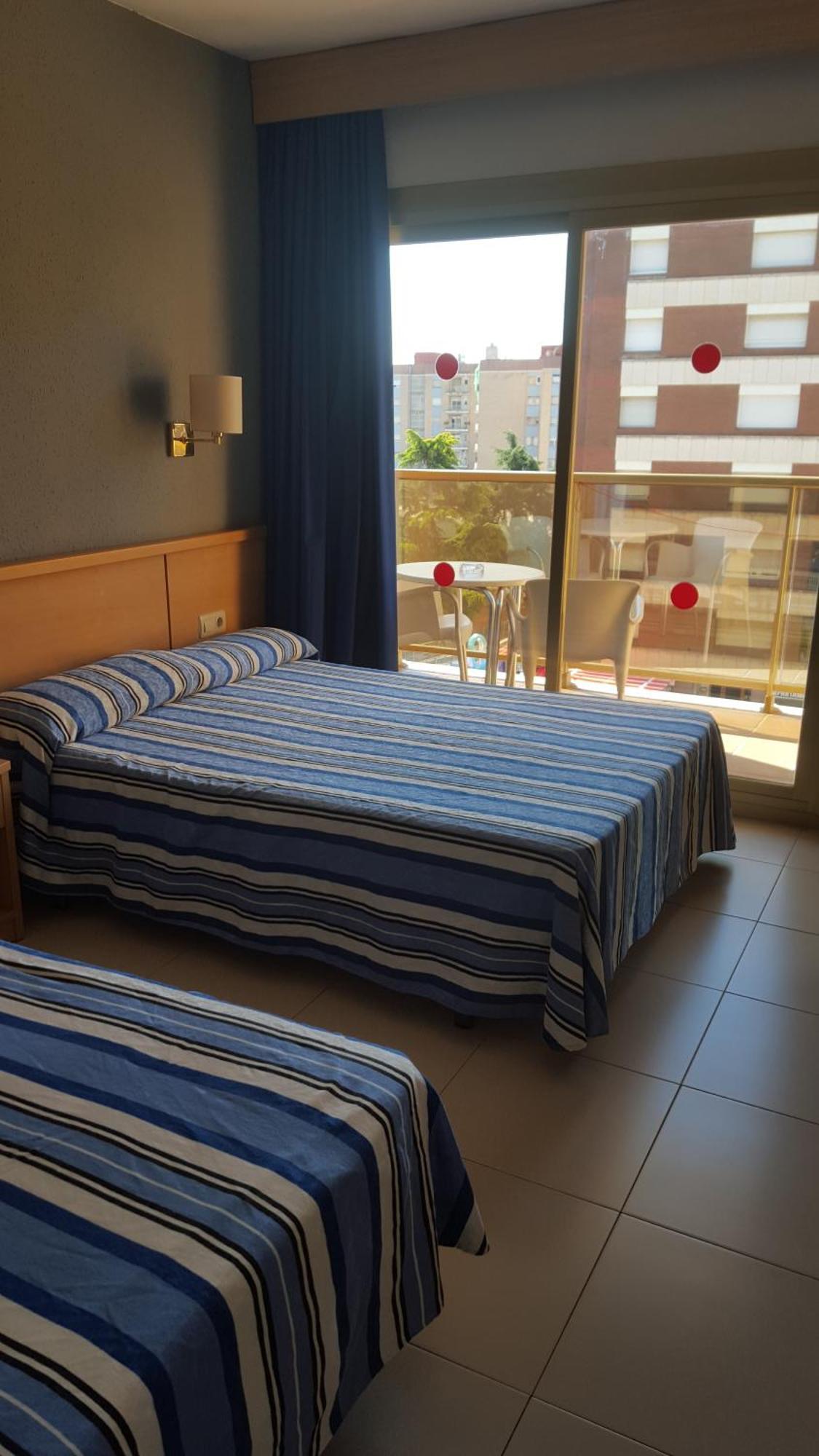 Hotel Bon Repos Calella Rum bild